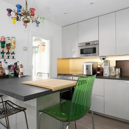 Eastern Paris House - Piscine, Sauna & Billard Apartment Romainville