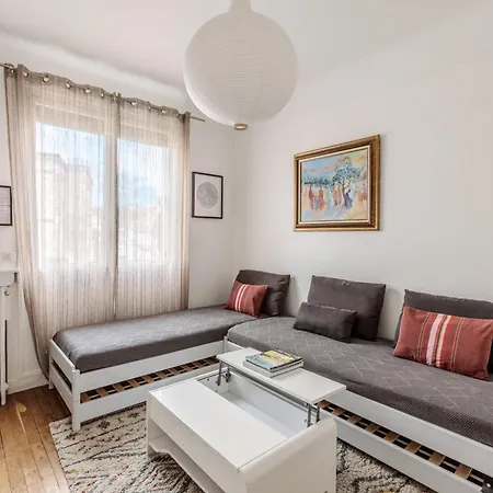 Eastern Paris House - Piscine, Sauna & Billard Apartment Romainville