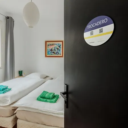 Eastern Paris House - Piscine, Sauna & Billard Apartment Romainville