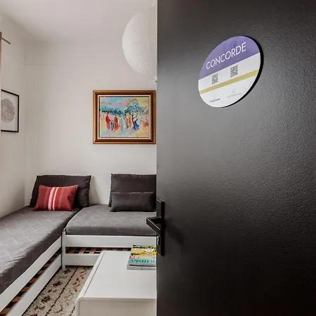 Eastern Paris House - Piscine, Sauna & Billard Apartment